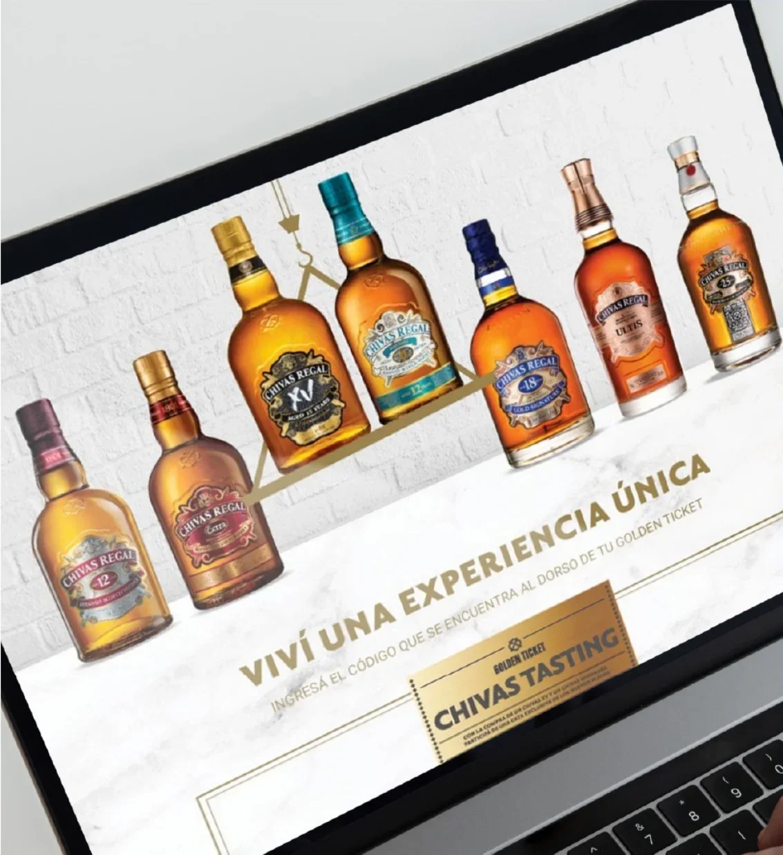 Sitio promocional Chivas Tasting en una laptop